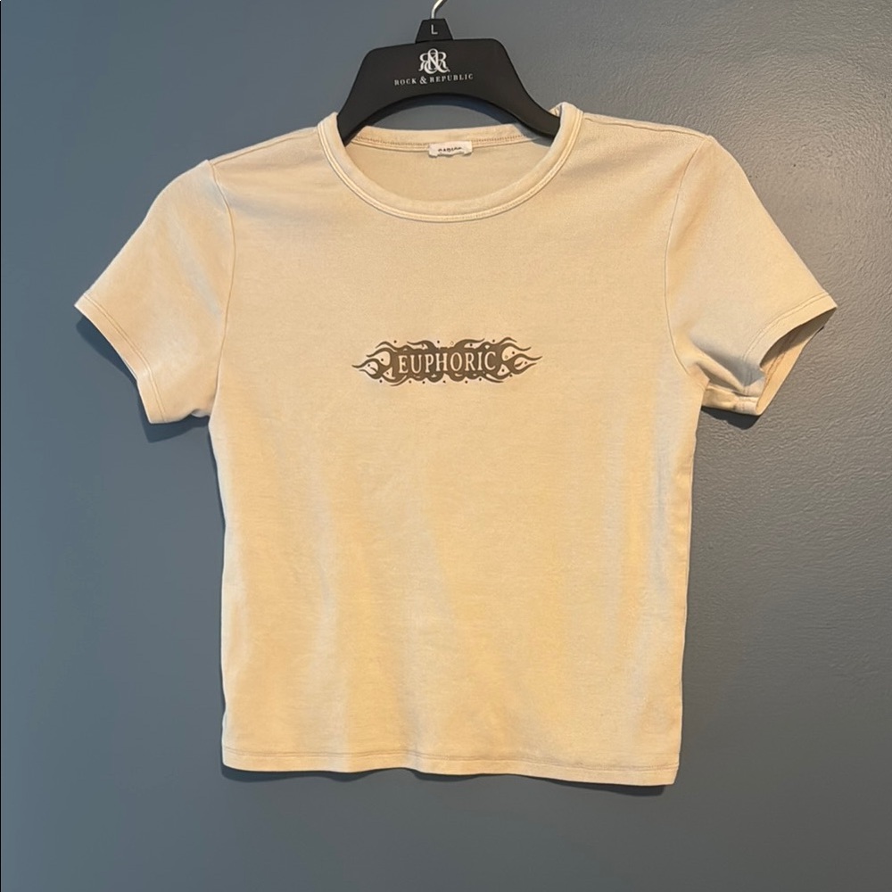 Cream Fitted Crop T-Shirt with Short Sleeves